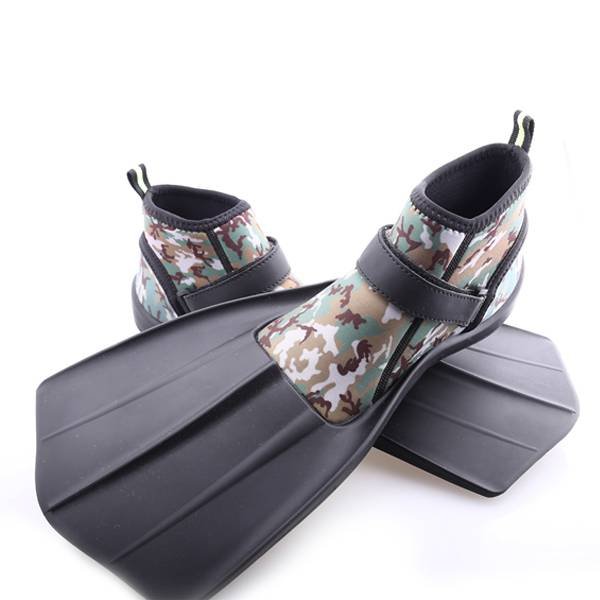 Snorkeling fins with shoes